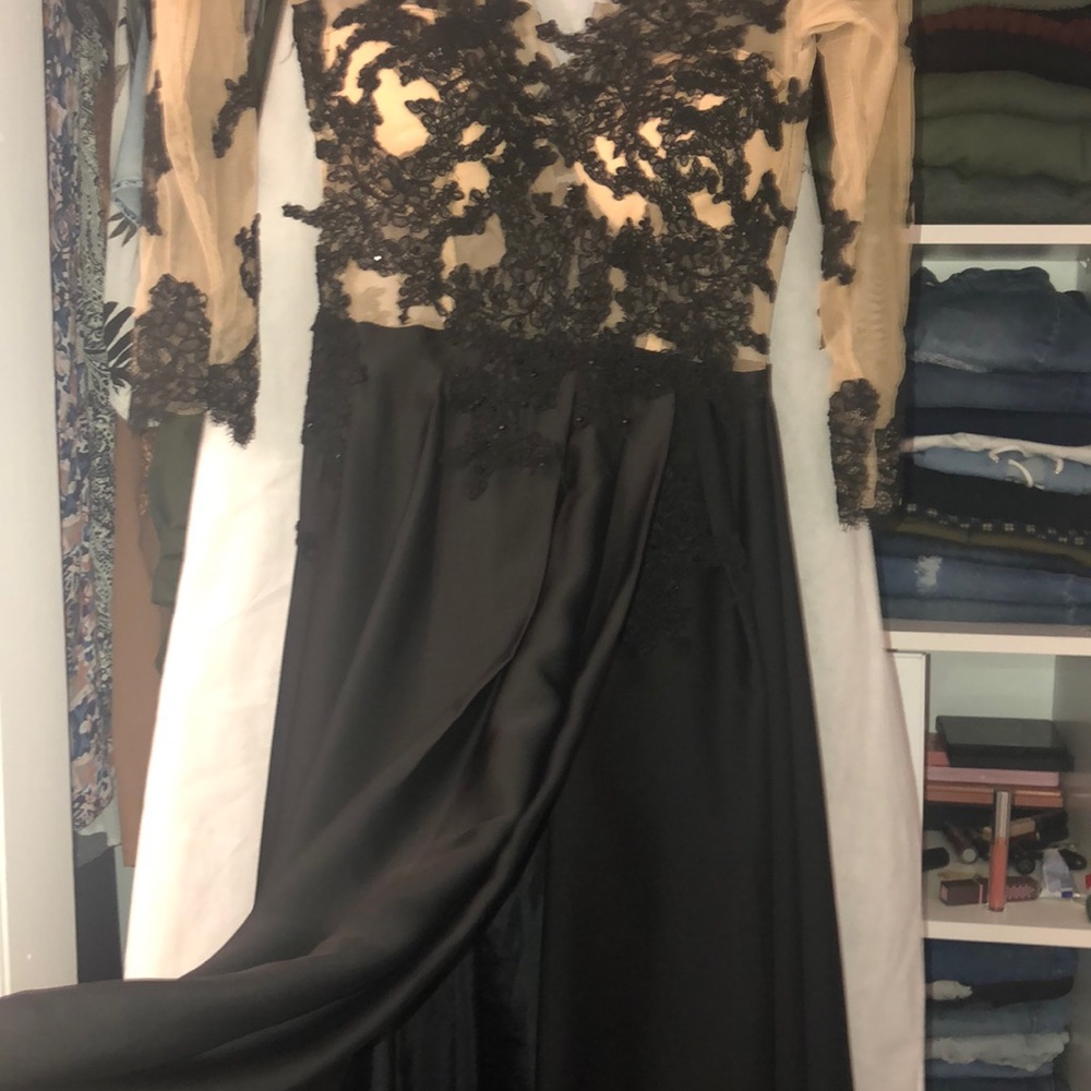 PROM DRESS - Picture 5 of 6